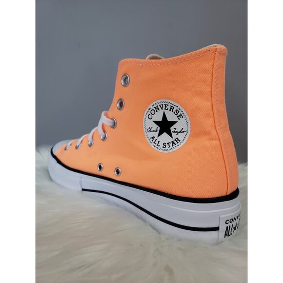 NEW Size 9.5 Converse Chuck Taylor All Star Sneakers Peach Beam A04392C Platform - Picture 3 of 6